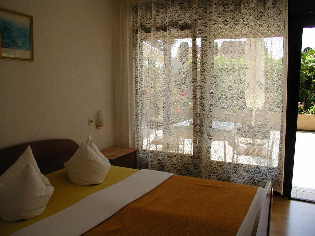 Rooms Vila Mautner Vodice Oda fotoğraf